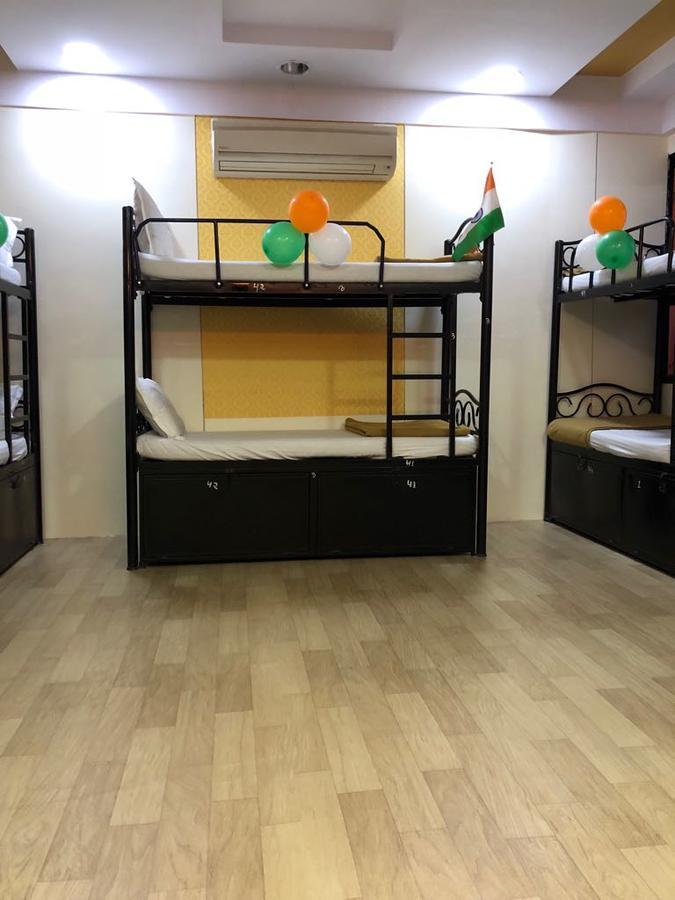 Bandra Dormitory Only For Indian Mumbai Bagian luar foto