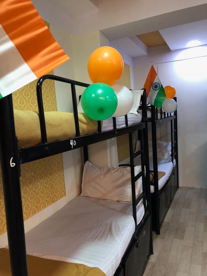 Bandra Dormitory Only For Indian Mumbai Bagian luar foto