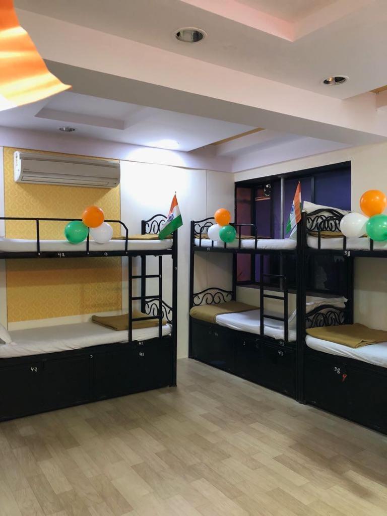 Bandra Dormitory Only For Indian Mumbai Bagian luar foto