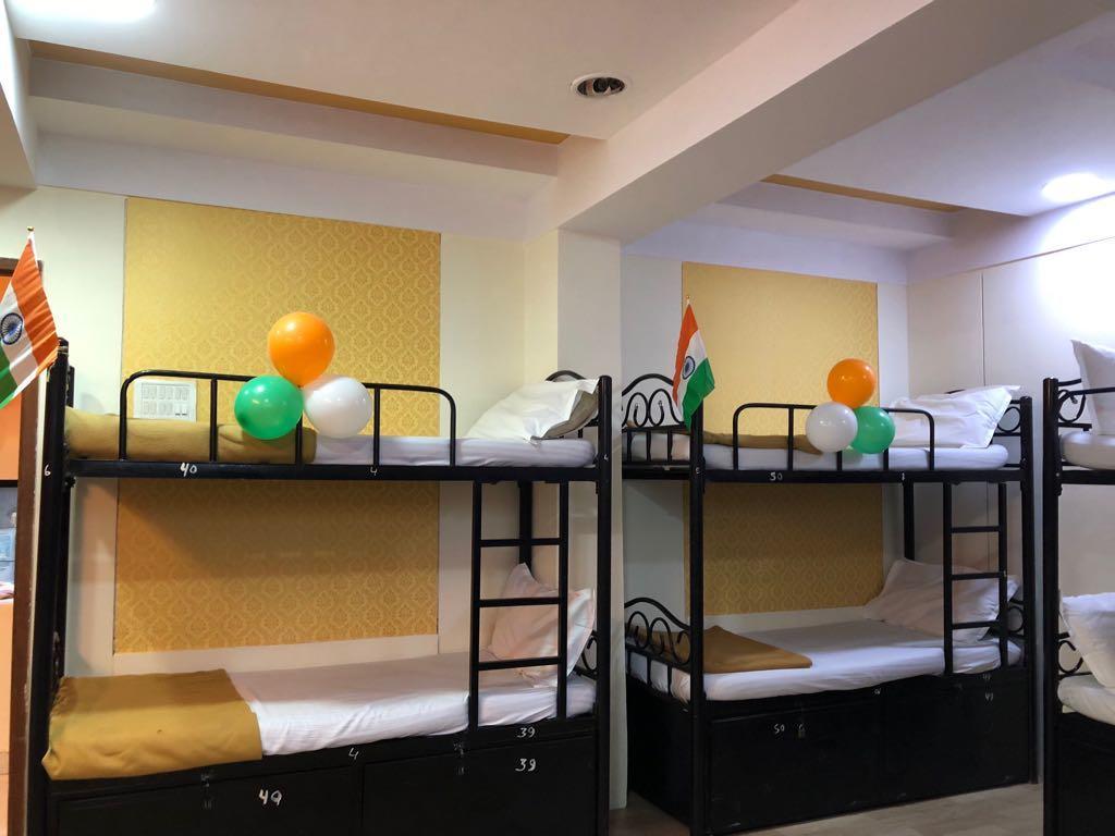 Bandra Dormitory Only For Indian Mumbai Bagian luar foto