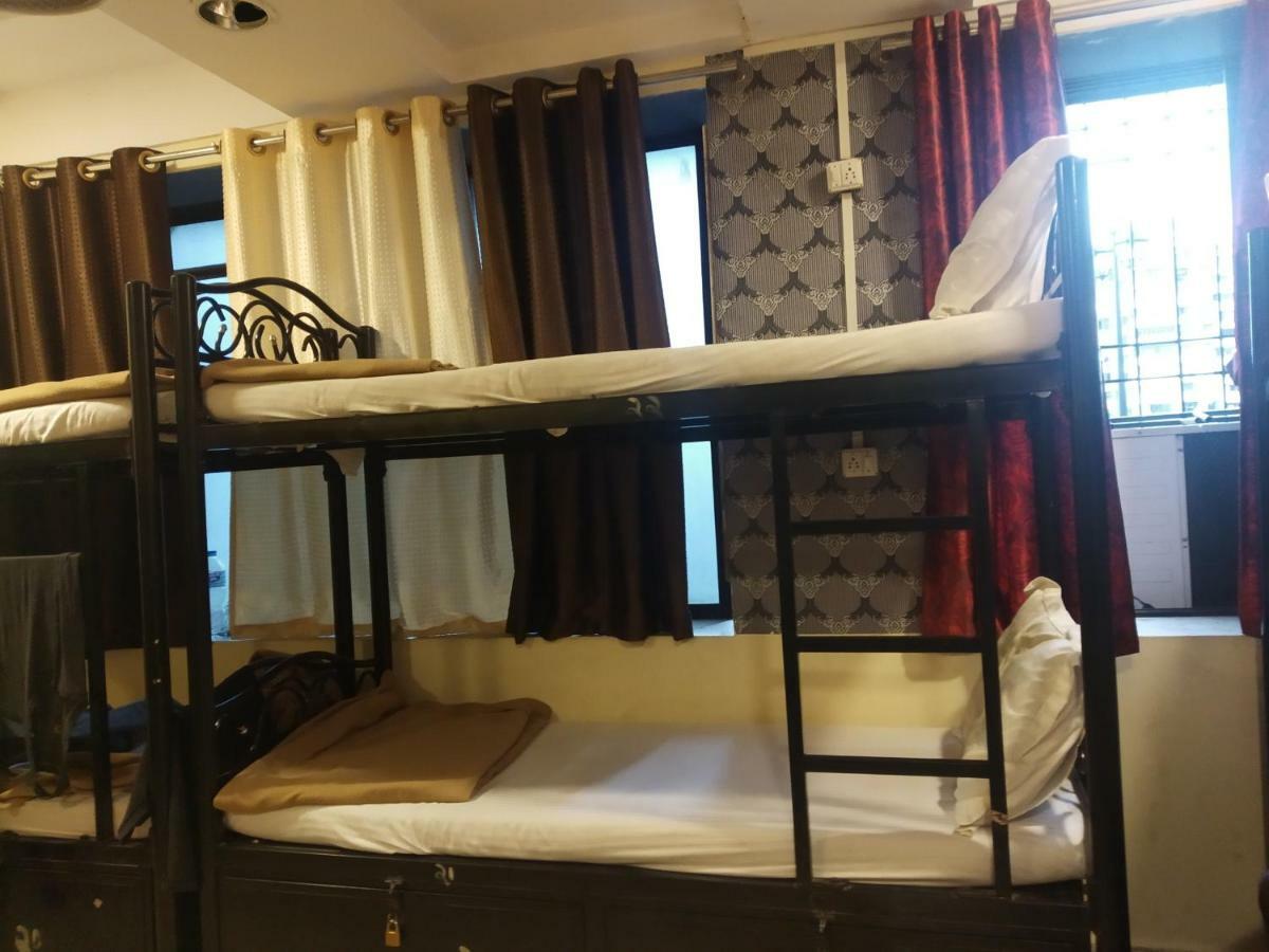 Bandra Dormitory Only For Indian Mumbai Bagian luar foto
