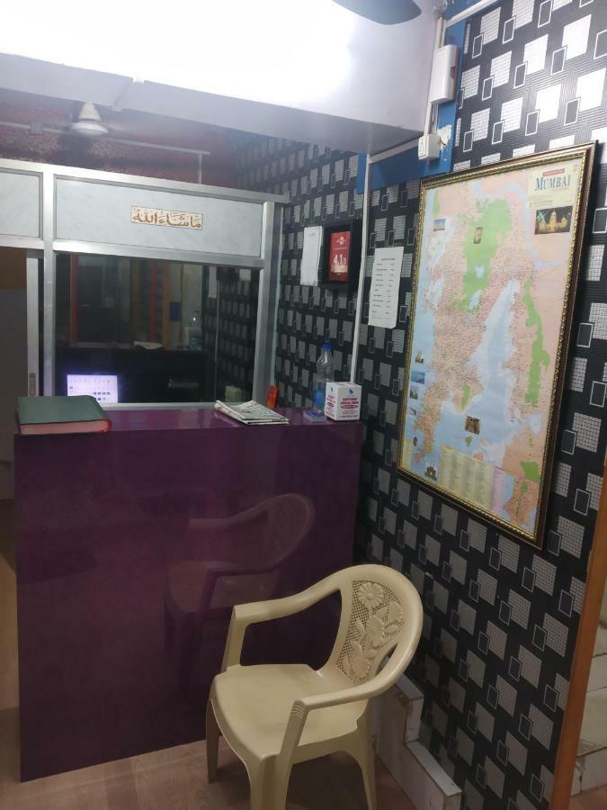 Bandra Dormitory Only For Indian Mumbai Bagian luar foto